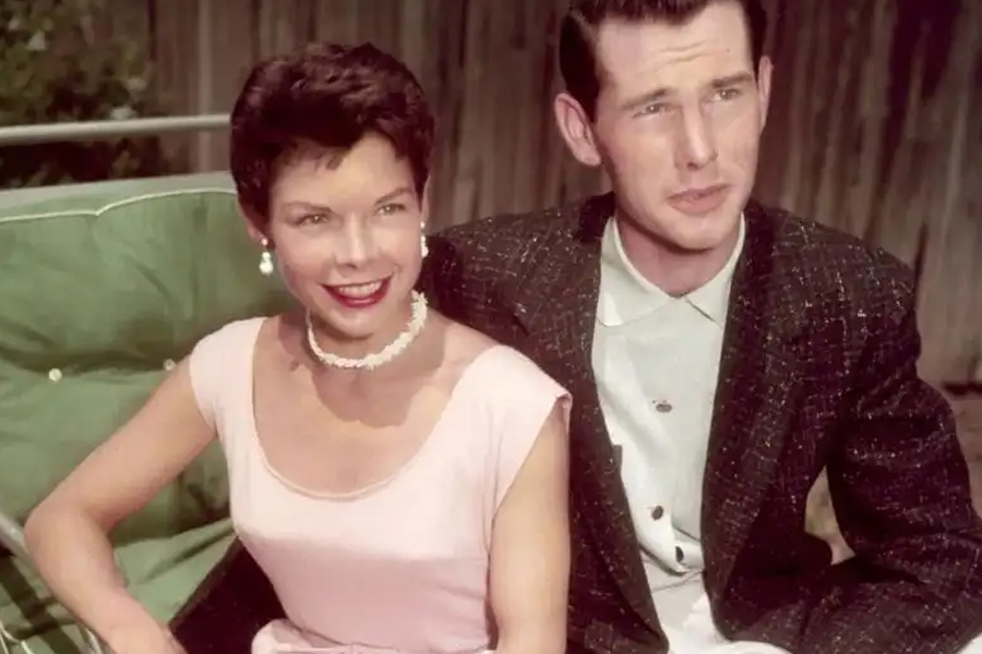 A Quiet Center In The Spotlight’s Storm: Jody Morrill Wolcott And Her Family 1 jody-morrill-wolcott